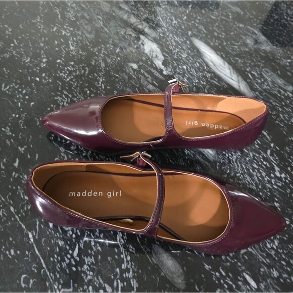 BRAND NEW MADDEN GIRL WOMEN's POINTED TOE FLAT R3 - Picture 8 of 16